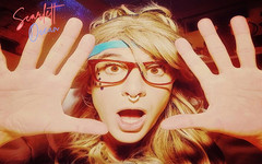 Scarlett Ocean: Scarlett Ocean - surfařská muzika video