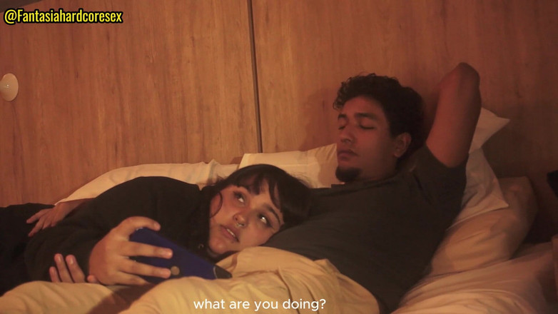 FANTASIAHARDCORESEX: Moje nevlastní sestra polyká můj penis Poté, co jsem sledovala...