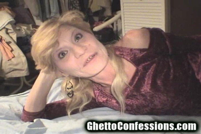 Ghetto Confessions: 자지 그렘린을 빠는 게토 할망구 괴물 신부 자지!