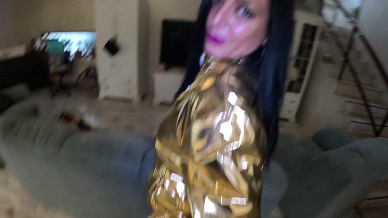 MilfyCalla: Brillante provocación de cameltoe, nalgadas duras, mamadas profundas y perrito áspero...