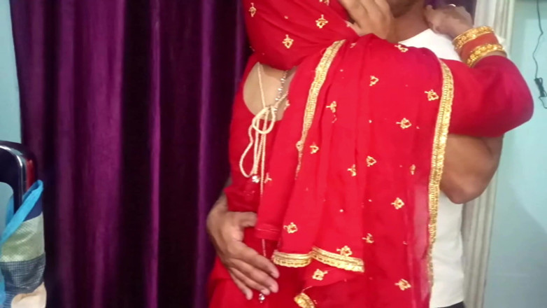 NaughtyWings: Video spesial Karwa Chauth