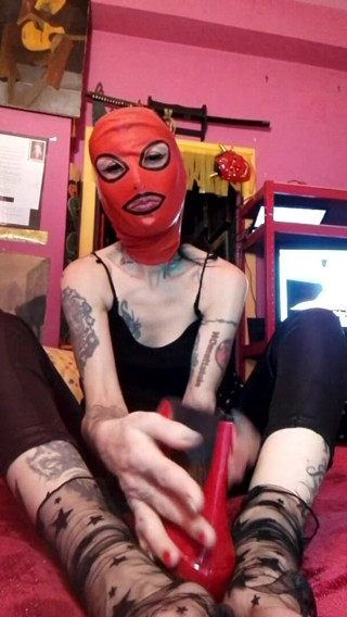 Miss Wagon Vegan Fetish: Bayan wagon vegan - fetiş lastik maskeli