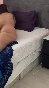 Żona zdradza największego czarnego kutasa, którego miała w życiu bez prezerwatywy i maski