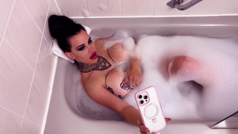 Miss Alessa Milano: Ich War Alleine Aber Ich Wollte Dich Dabei Haben