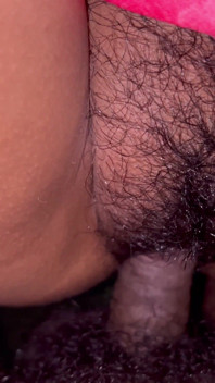 Desi indisk het sexig desi pojke och flicka knullar varandra i rummet hindi