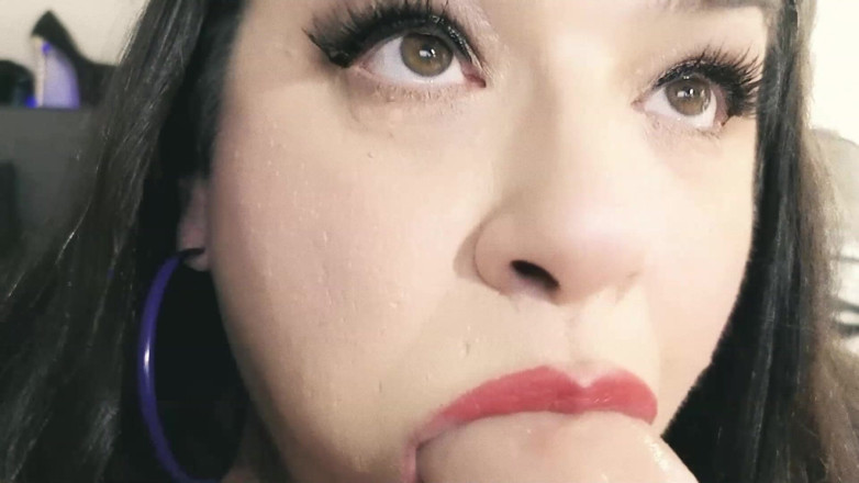 Iwazsoaking: Une BBW Mature Poilue Suce Et Baise