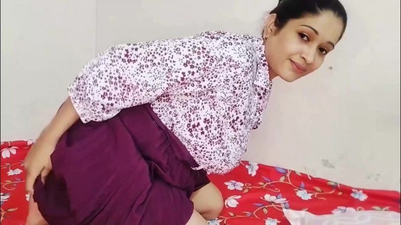 YourUrfi: Bhabhi Fucked Herself Cucumber in Her Ass and Pussy