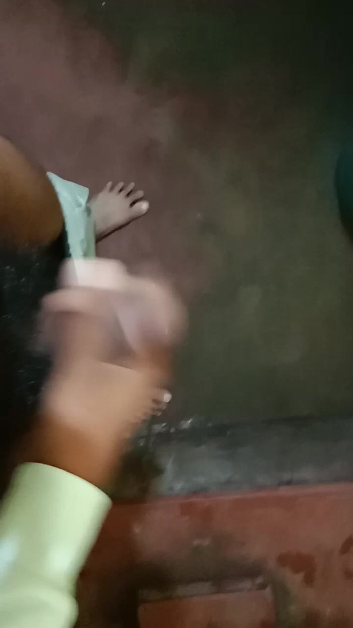 Kala Desi: Sedím sama a třese se