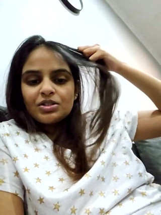 Treblsex: Индийская девушка в душе, чувства обнаженного разговора