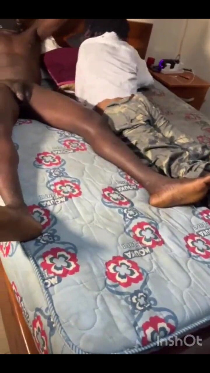 Sexydaddy: Ein guter schwanzanbeter lutscht meinen schwanz so gut, dass ich...