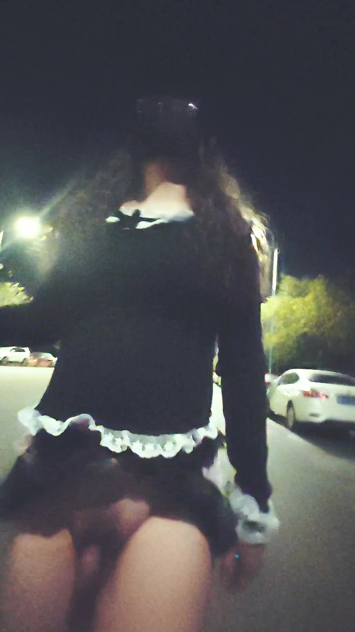 cd_vv: L’exposition en extérieur pseudo-fille Vivi partie 6