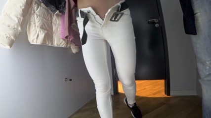 Mia Bandini: Anální sex v šatně