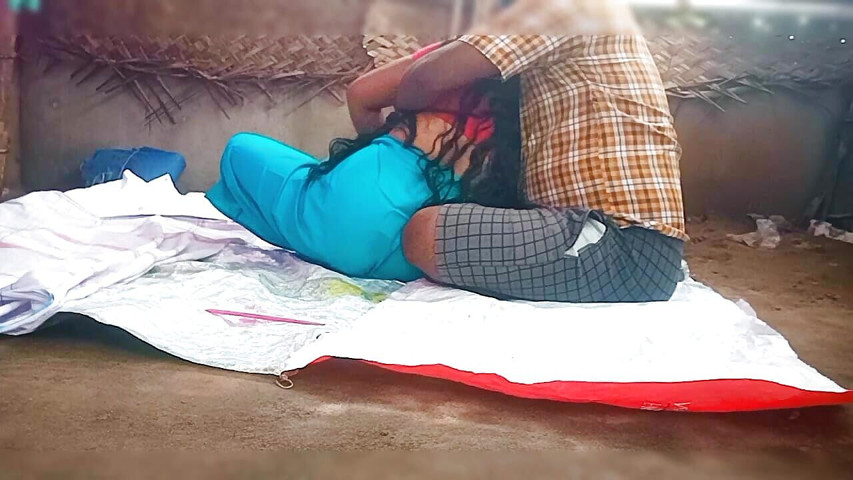 Indian Beautyful Step Aunty Fucking with Boy Friend (Priyanka priya)