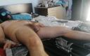 Mirsur: Moglie sexy si rade la figa pelosa