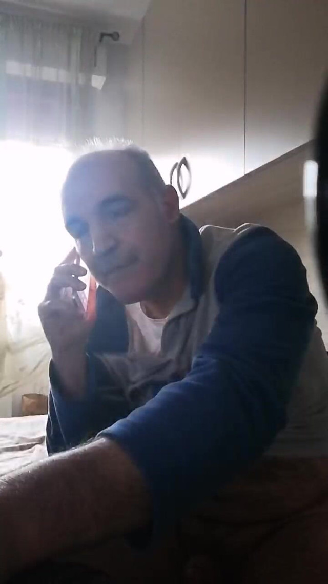 I Wank My Cock While I'm on the Phone (Instructions to masturbate with pleasure) I Wank My Cock While I'm on the Phone (Instructions to masturbate with pleasure)