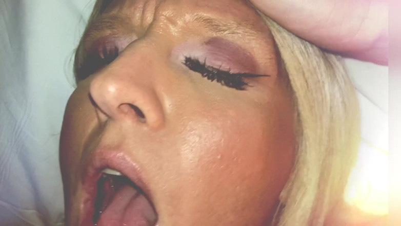KylieKissesXXX: Kylie’s first facial