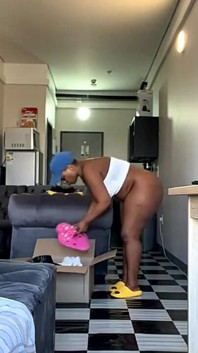 Jack off para My Bald Headed Humongous Ass, Episódio 1038