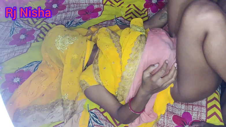 RJ NISHA: Indická Bhabhi Velká kundička sexy od Hasband Rj Nisha