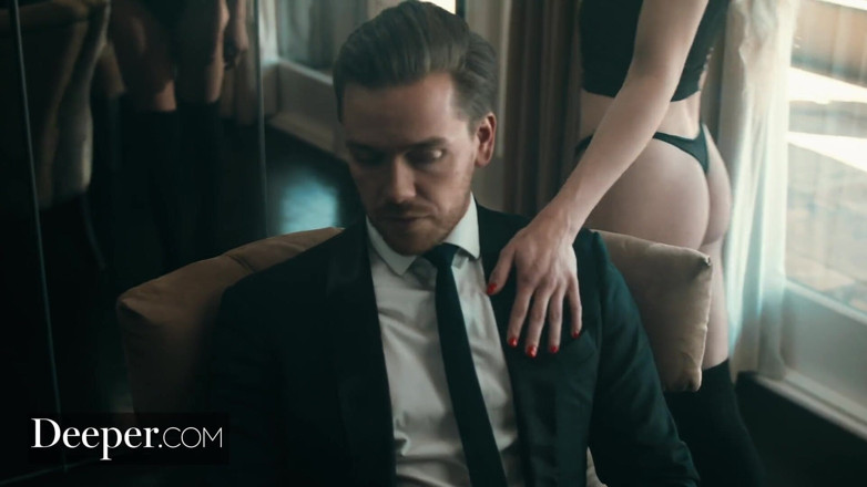 Deeper: Hlubší. Trest od Morgan Rain a Paige Owens