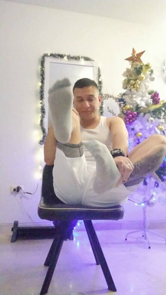 Tomas Styl: Muž dává video svých nohou na Vánoce