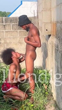 Met My Street Crush for a Little Quicky Outdoor Which He Obliged and Gladly Took My Cum on His Face