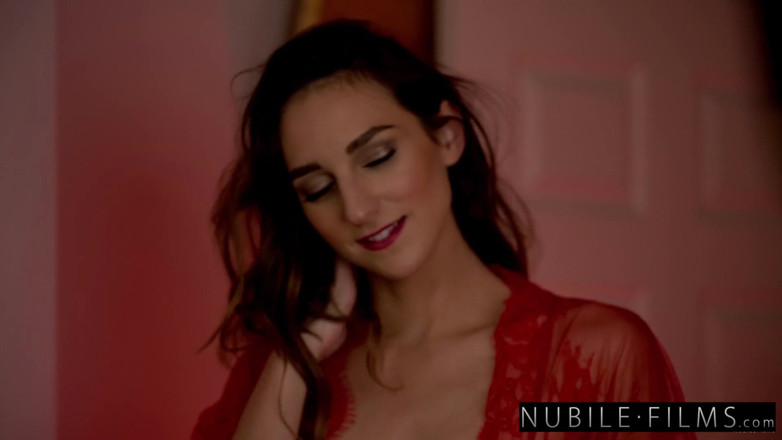Nubile Films: 2022年2月のファンタジー - S3:e1