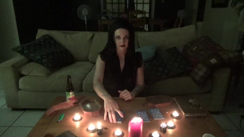Goddess Vivian Leigh: Futai cu mintea satanicului Tarot