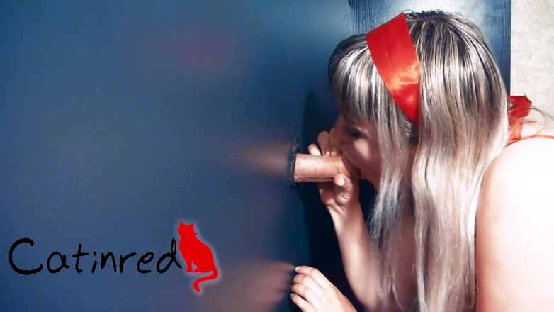 Catin Red: Mały milf sex oralny kutas i ustne kremówka