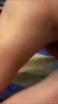 Video exclusivo entre amigos sometidos a esta milf rubia cachonda