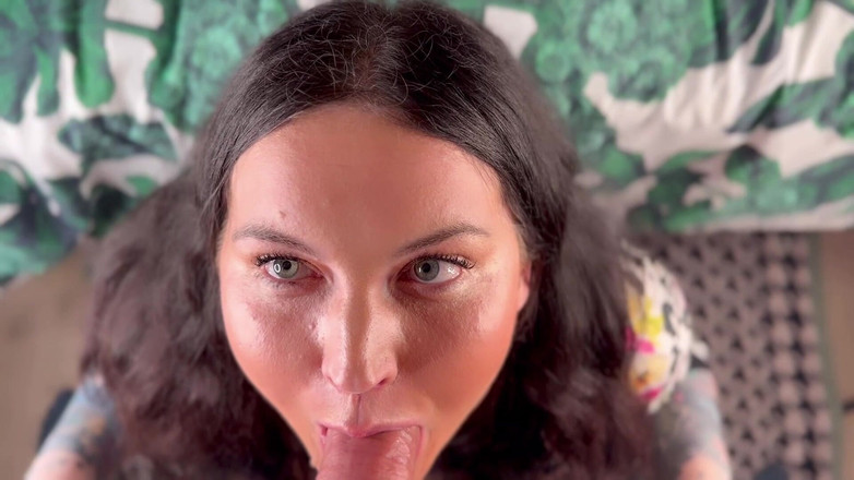 MissFFW: Miss Ffw ber om att Fb ska komma i munnen