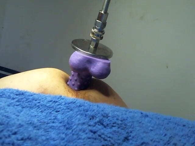 MeandI2: Sikiş makinesi ve hedgehog dildo 1