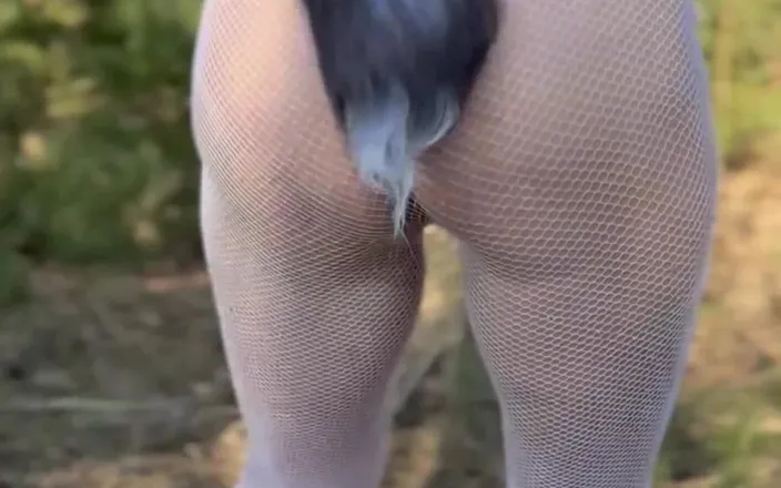 Sonya Pretty: Jerk off