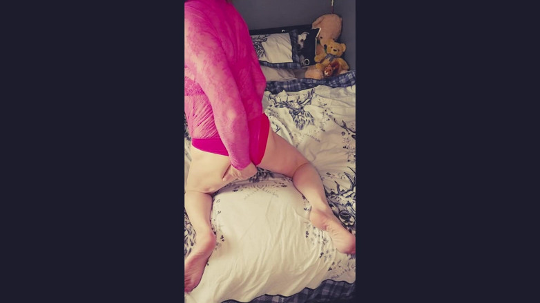 Juniperberi29: Crossdresser Juniper Beri in pink body suit.