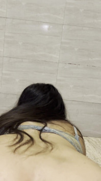 힌디어 오디오로 그녀의 Devar에게 매일 후장과 보지 따먹히는 인도 바비