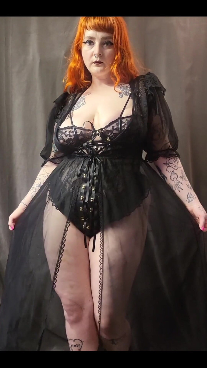 Bunny Royle: Peekaboo, Adakah saya Akan Mengambil Ini?