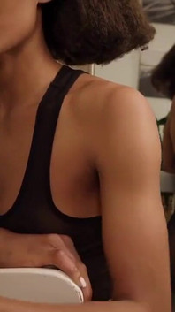 Stout meisje laat je in haar mond klaarkomen