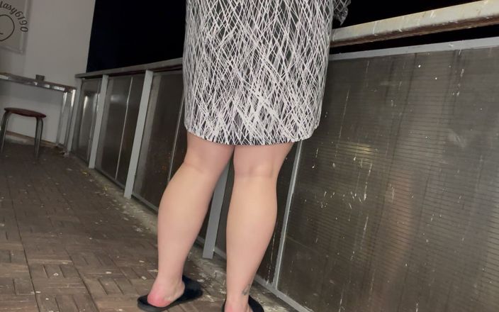 Your fantasy studio: Farting Loud on the Balcony for My Neighbours