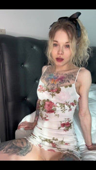 Could You Eat Me Please if I Spread My Legs