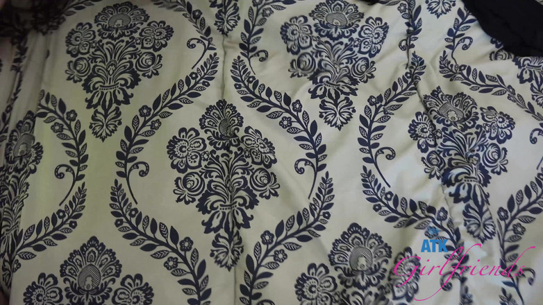 ATK Girlfriends: Virtual Date