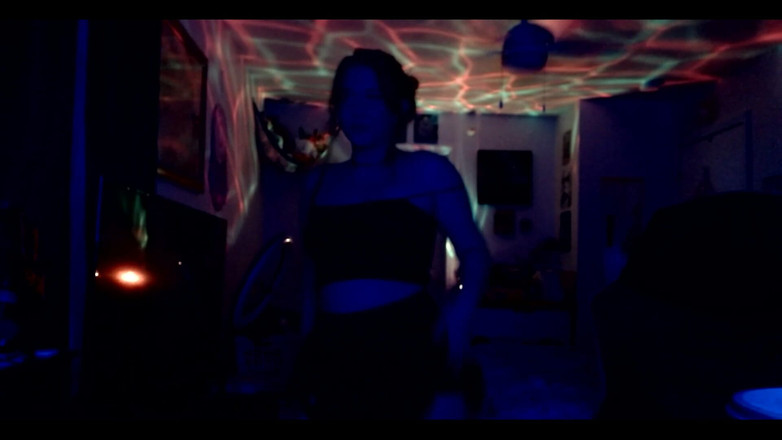 Alli Anderson: Room Like a Club