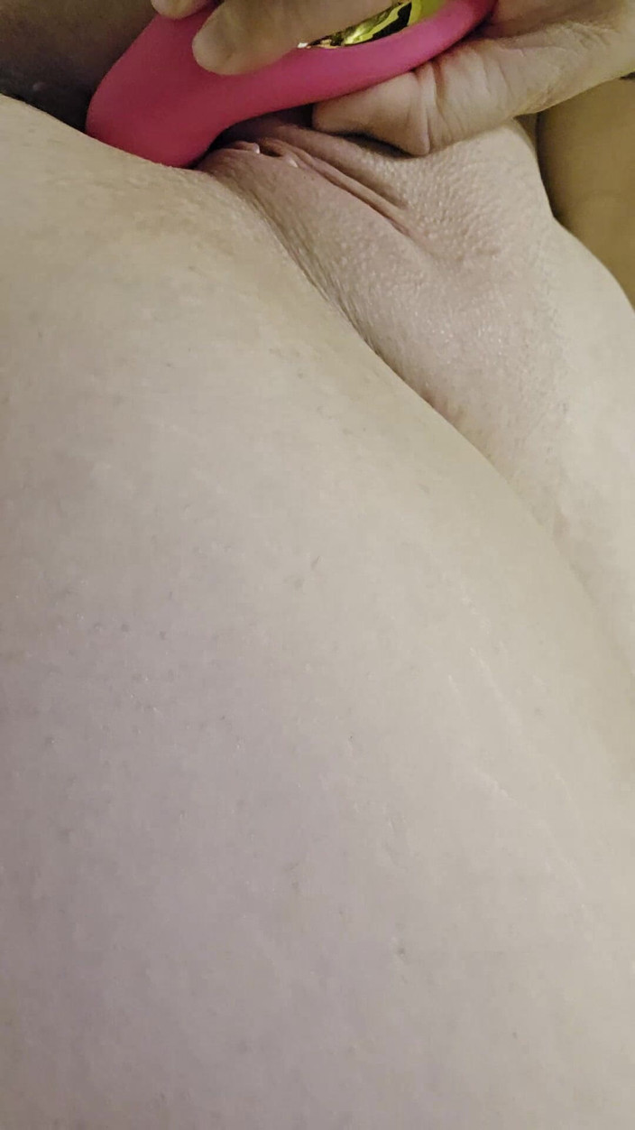 Mama_Foxx94: 万圣节尖叫女王：可怕的骨架丁字裤挑逗一个可怕的饥渴熟女（肖像）