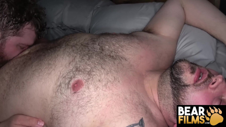 Bear Films: Bearfilms wayne ellis raw trapana il culo del grande orso...