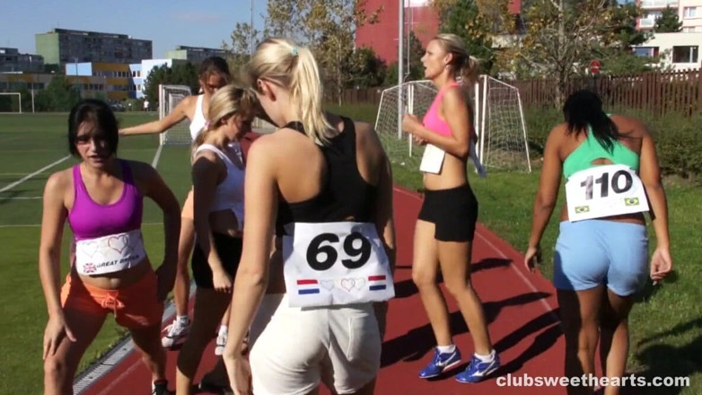 GroupSexSweetHearts: A Sporty Lesbian Gang Bang