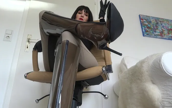 Lady Victoria Valente: Clear stiletto high heel boots