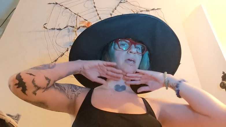 Geeky Femdom: Jessica the Witch Sph