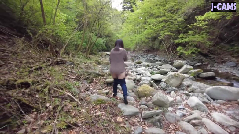 J-Cams: Dikelilingi Spotlight. Wanita pejabat mengidamkan setiap gaze bahagian 1