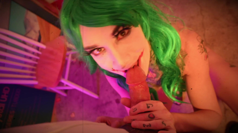 PNW Porn: Joker zuigt pik een cosplay make-up in het gezicht