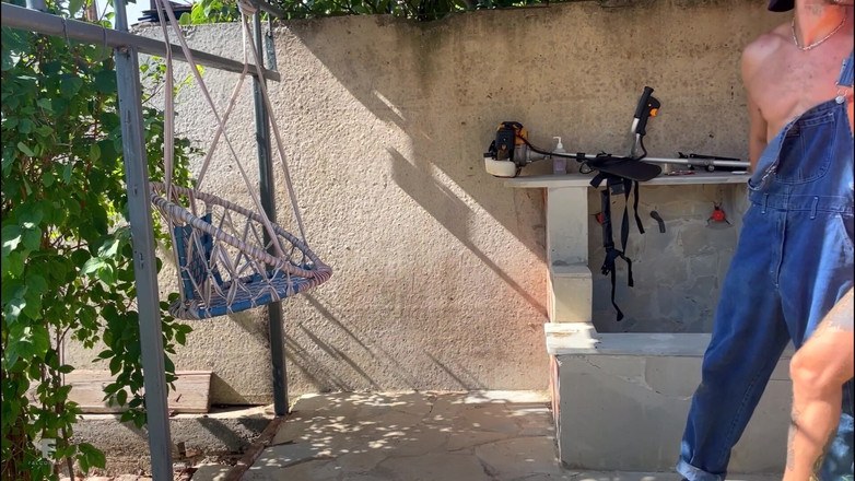 Falcon Al: Người làm vườn kích thích tôi và tôi đã dâng hiến...