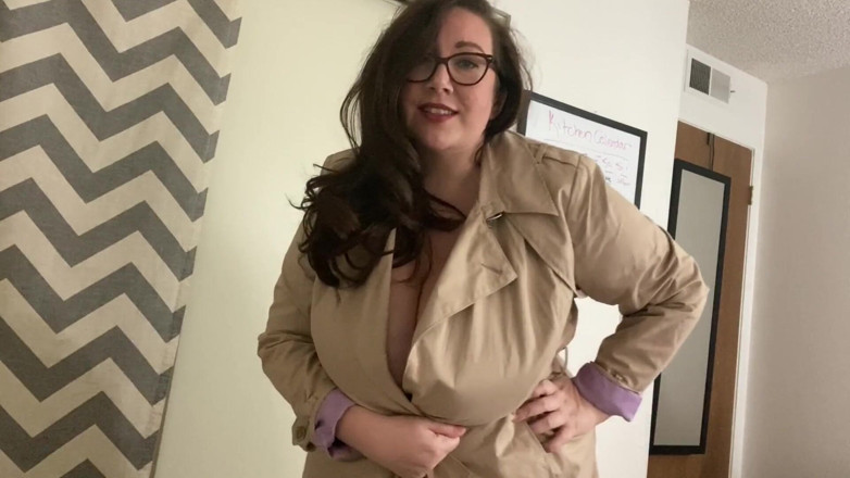 cutejayne: BBBW stepmom wears a strap on custom 2