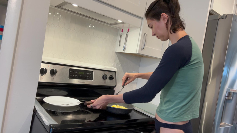 Ms_Emmy_Lynn: Gfe: Membuat Telur Orak-arik